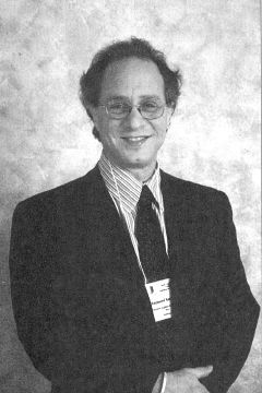 Raymond Kurzweil(18740 bytes)