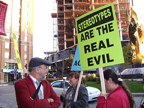 Ed Morman and Ellen Ringlein picket the movie, Blindness.