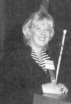 Photo of Suzanne Mitchell(21676 bytes)